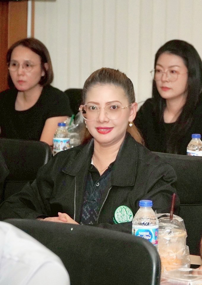 title - วันที่ 24 เมษายน 2569 นายวิทูล ประดิษฐบุญ ปฏิรูปที่ดินจังหวัดปราจีนบุรี มอบหมายให้ นางสาวปาริชาติ ศรีปราชญ์ ผู้อำนวยการกลุ่มยุทธศาสตร์และการปฏิรูปที่ดิน เข้าร่วมการประชุม คณะกรรมการดำเนินการจัดงานวันเกษตรปราจีนบุรี ประจำปี 2569